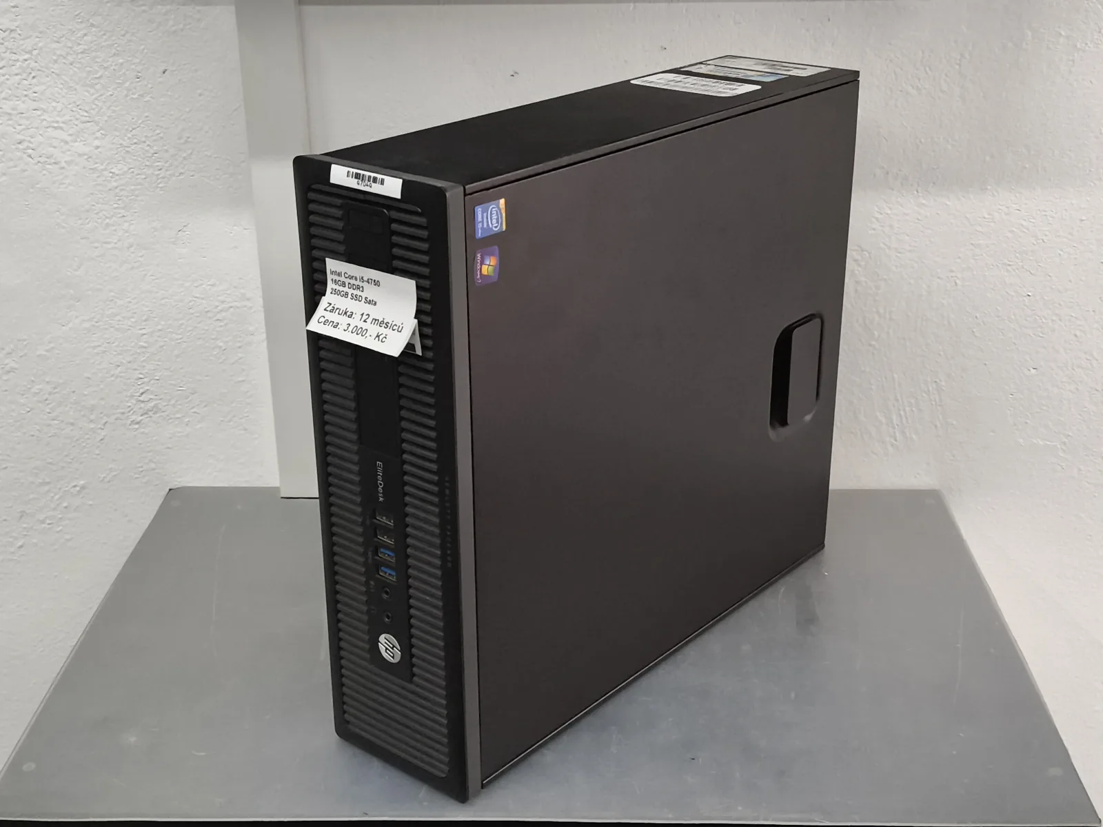 HP EliteDesk stolní PC