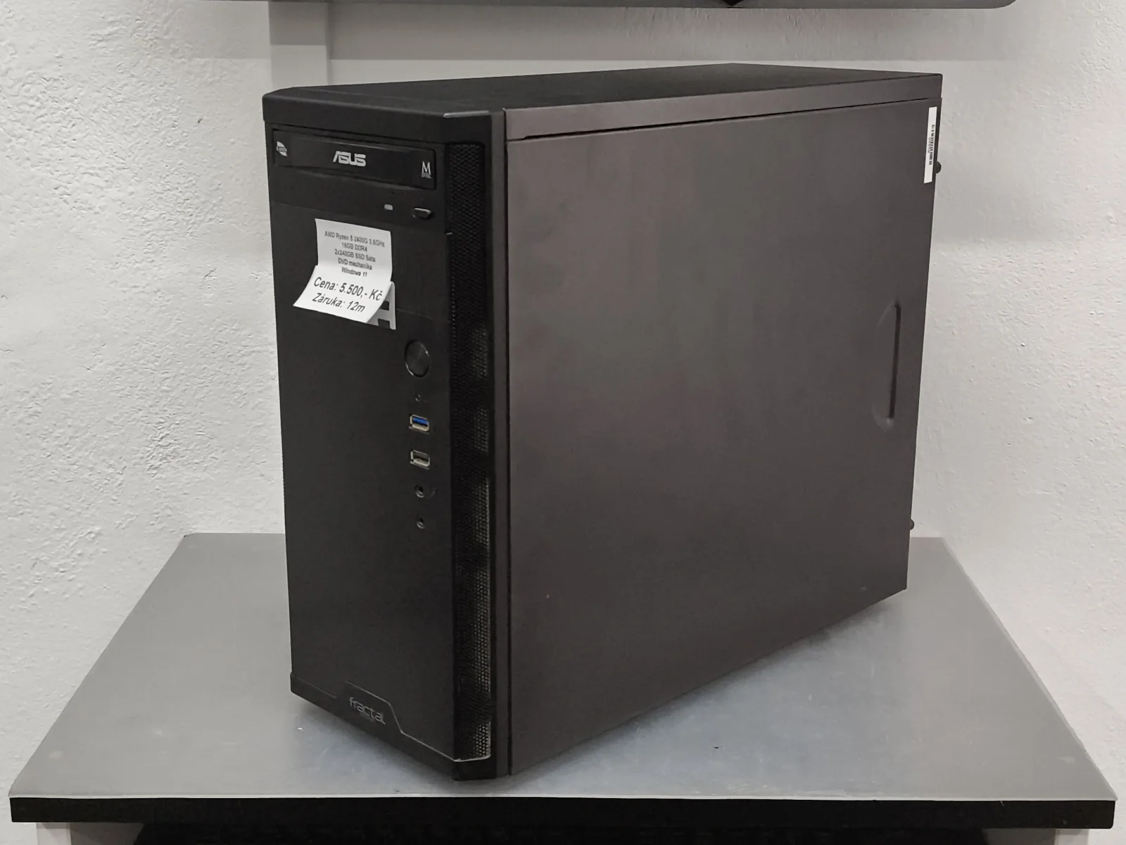 ASUS stolní PC